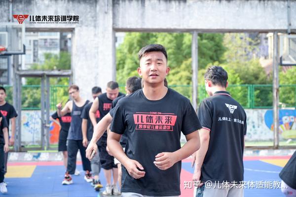 教练如何赚钱：从入门到精通的盈利模式全解析