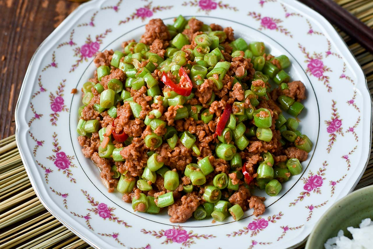 豌豆炒肉怎么炒才鲜嫩入味？解锁家庭版美味豌豆炒肉的秘诀