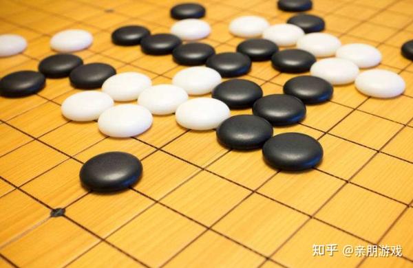 玩转五子棋：从入门到高手进阶指南，策略技巧全解析